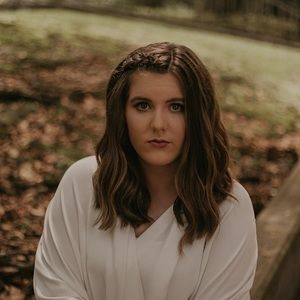 Meet your Posher, Claire